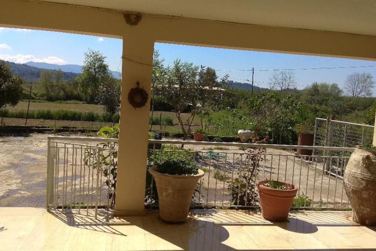 Villa Mallios Near *